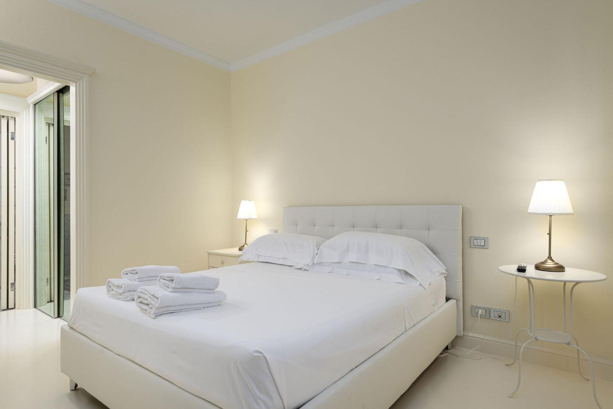 Unyca - Luxury Central Suite Firenze Esterno foto